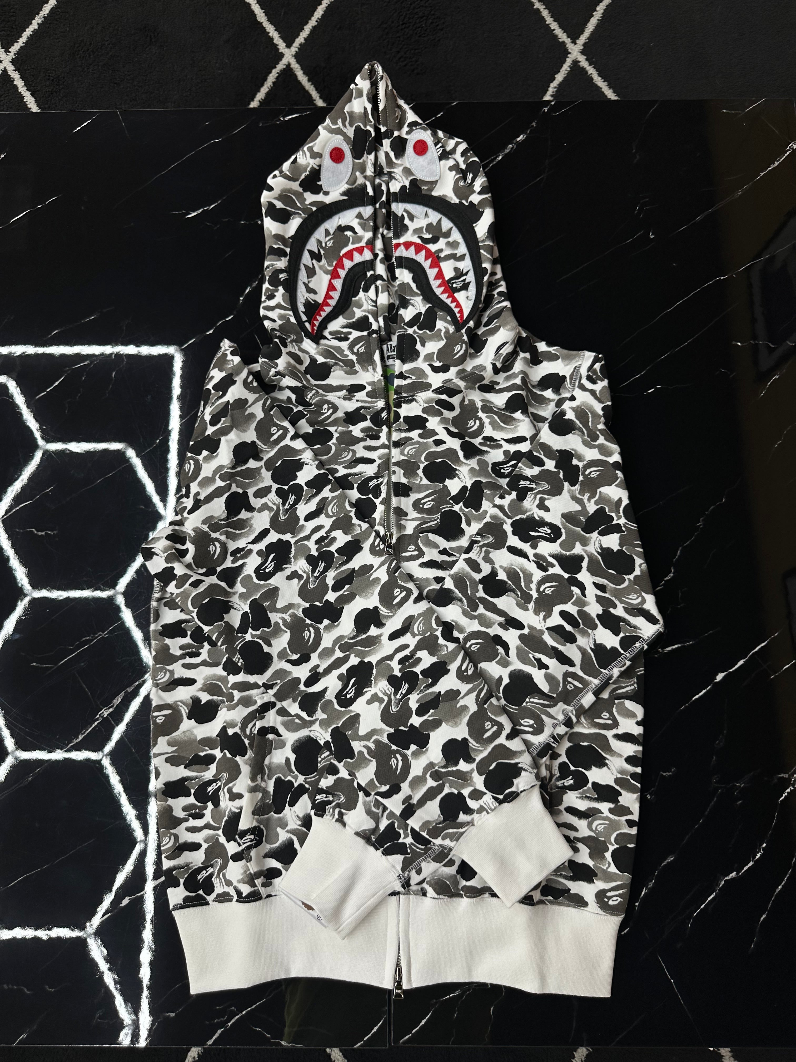 BAPE HOODIE GREY CAMMO - Main Image