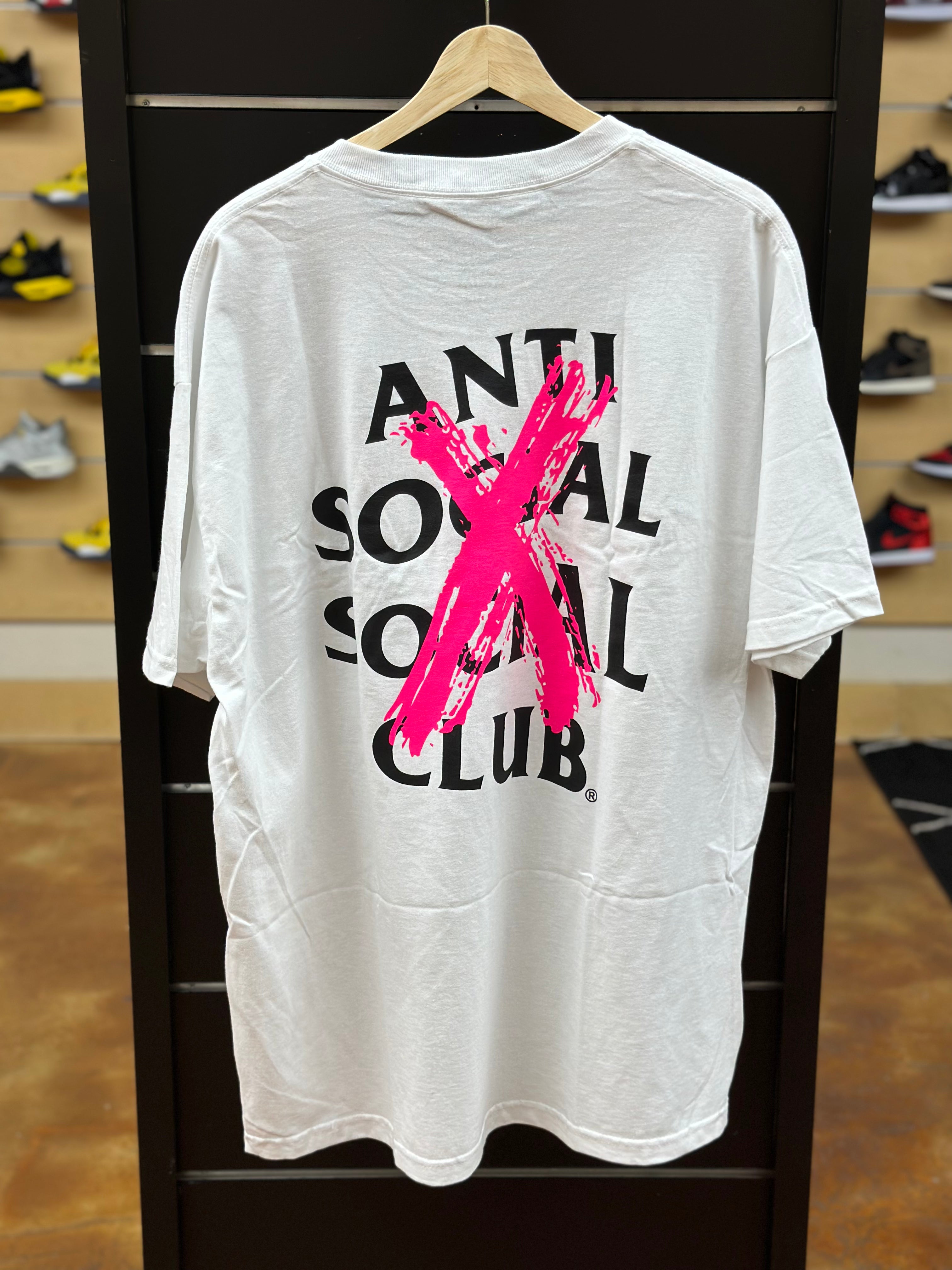 ANTI SOCIAL SOCIAL CLUB WHITE PINK X TEE