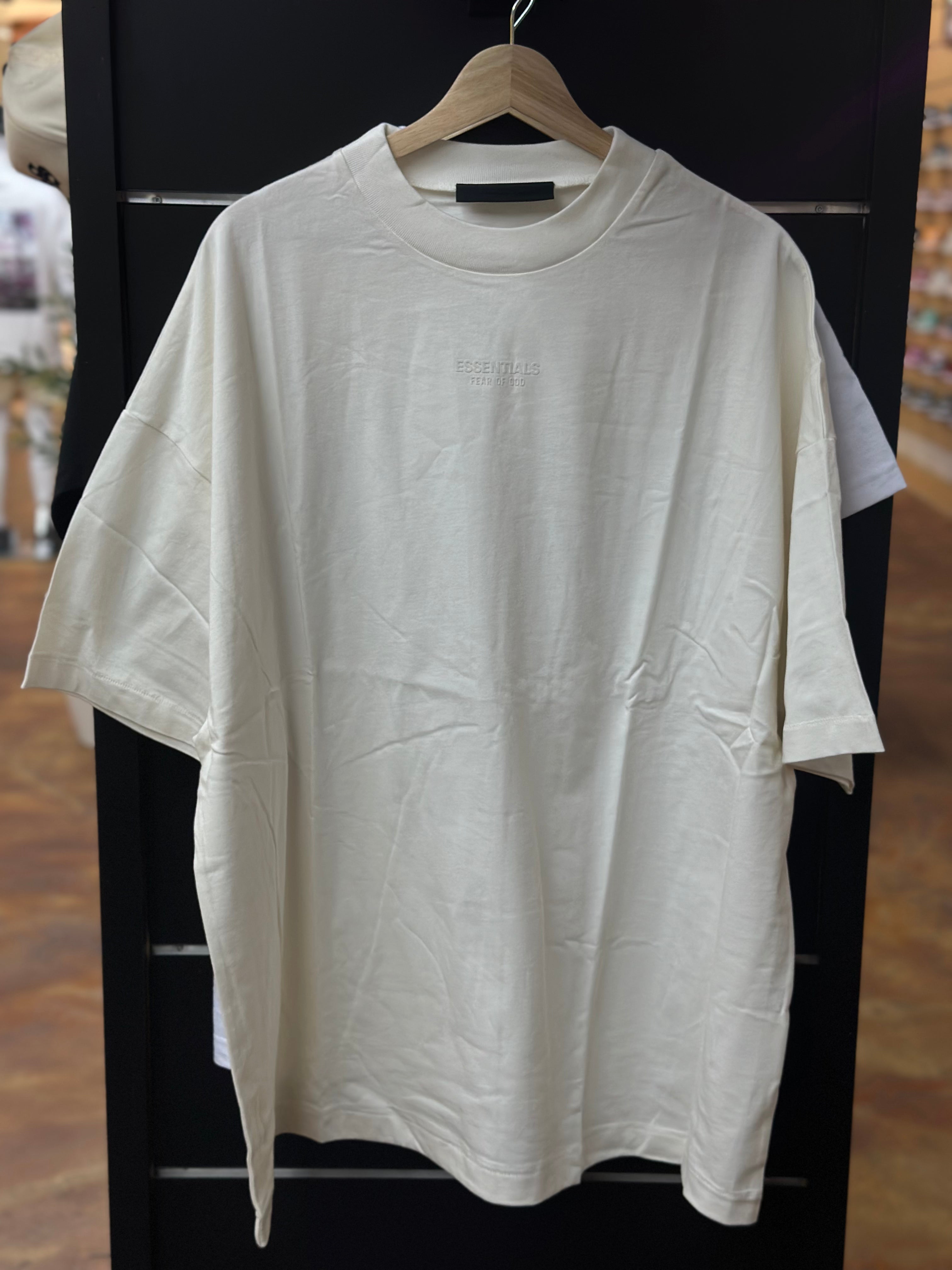 ESSENTIALS CREAM SMALL LOGO TEE